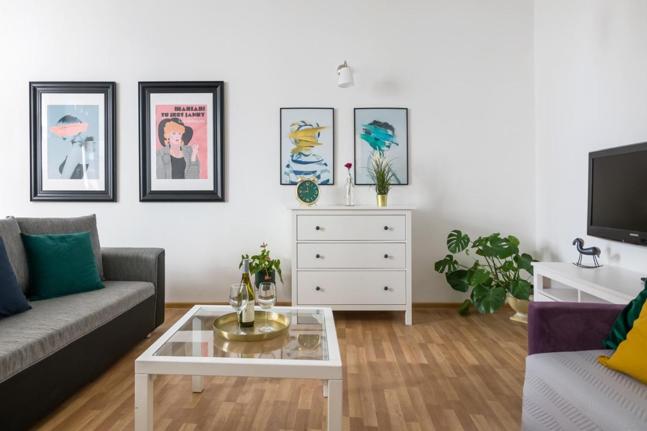 Discover - 3 Rakowicka St - Classic Near Main Station - Netflix Krakow