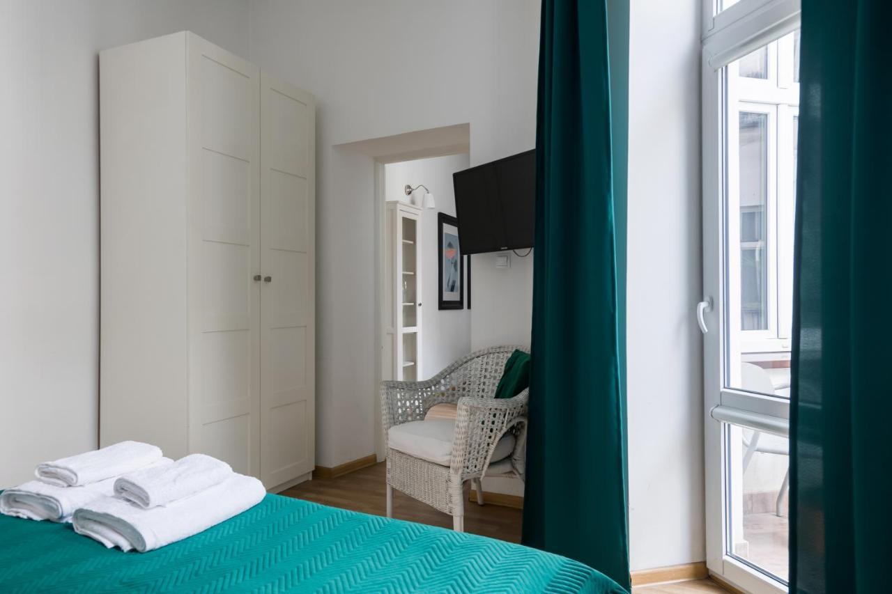 Discover - 3 Rakowicka St - Classic Near Main Station - Netflix Apartment